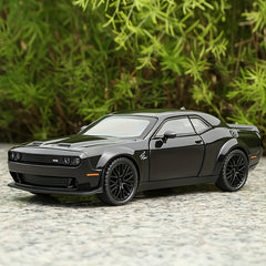 1:24 Scale Metal Die-cast Sports Car Model, Real Sound Effects and Lighting Functions, Suitable for Birthday Gifts, Christmas Gifts for Car Lovers