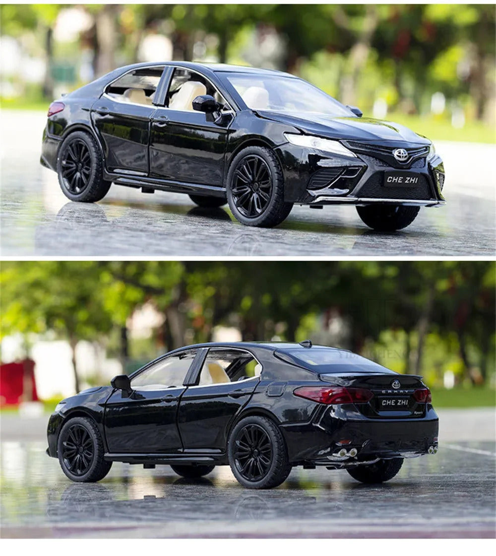 1:24 Toyota Camry Alloy Car Model Toys Metal Diecast High Simulation Strong Vehicle Model Sound Light Toy For Boys Birthday Gift