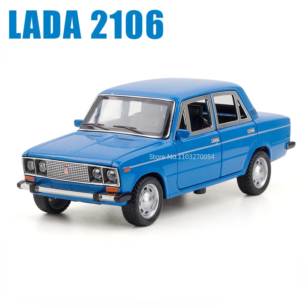 1/24 LADA 2106 Diecast Alloy Car Model Toy Metal Body Door Can Opened Toy Car Pull Back Sound Light Rubber Tire Vehicle Boy Gift