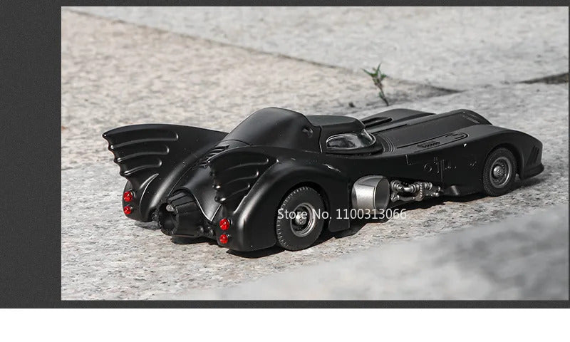1/24 1989 Batmobile Alloy Car Model Simulation Metal Diecast Toys Vehicle Model with Light Sound Super Sport Car for Boys Gifts