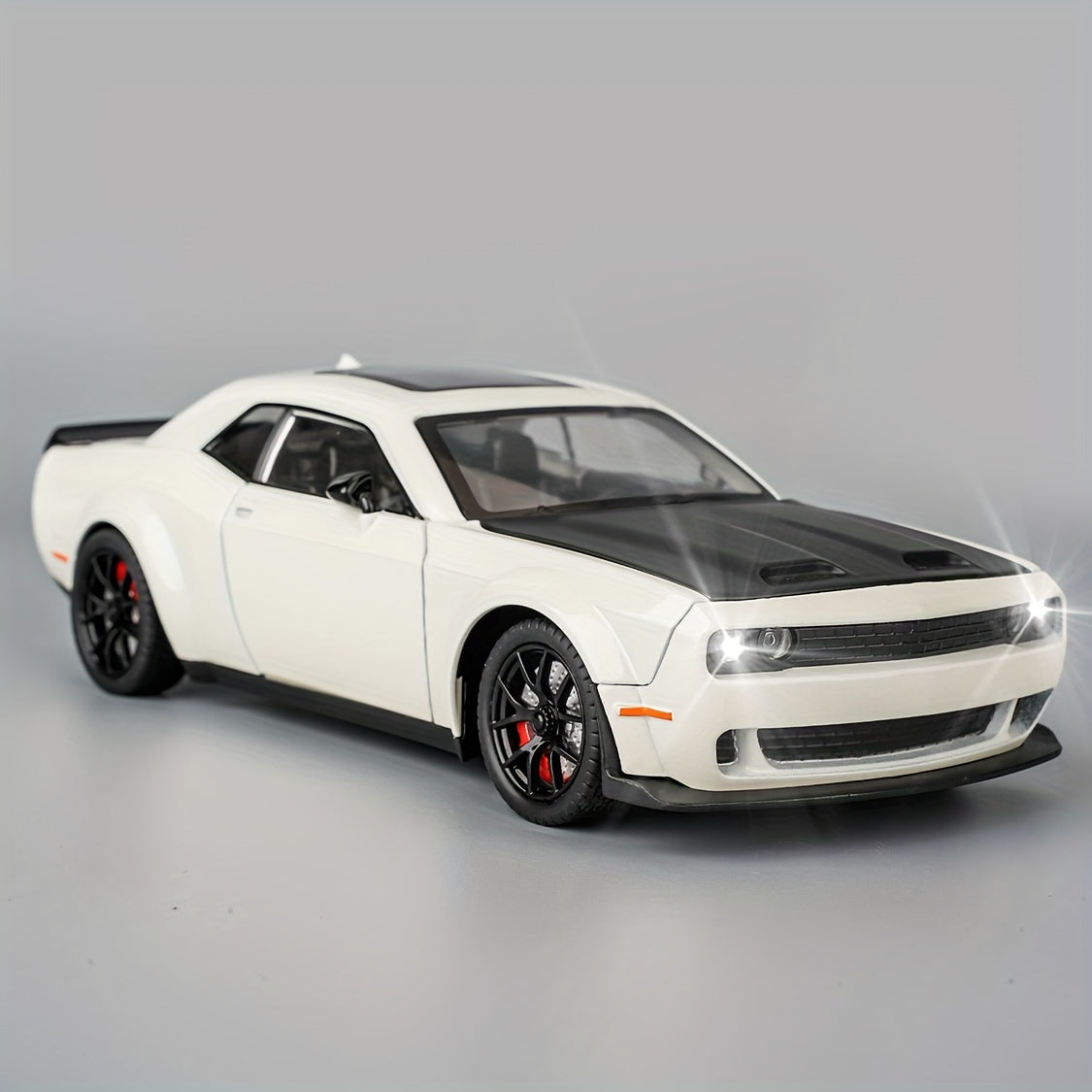 1/24 Scale Super Model Car, Zinc Alloy Pull Back Toy Car With Sound And Light For Kids Boy Girl Birthday Gift Halloween, Christmas Gift