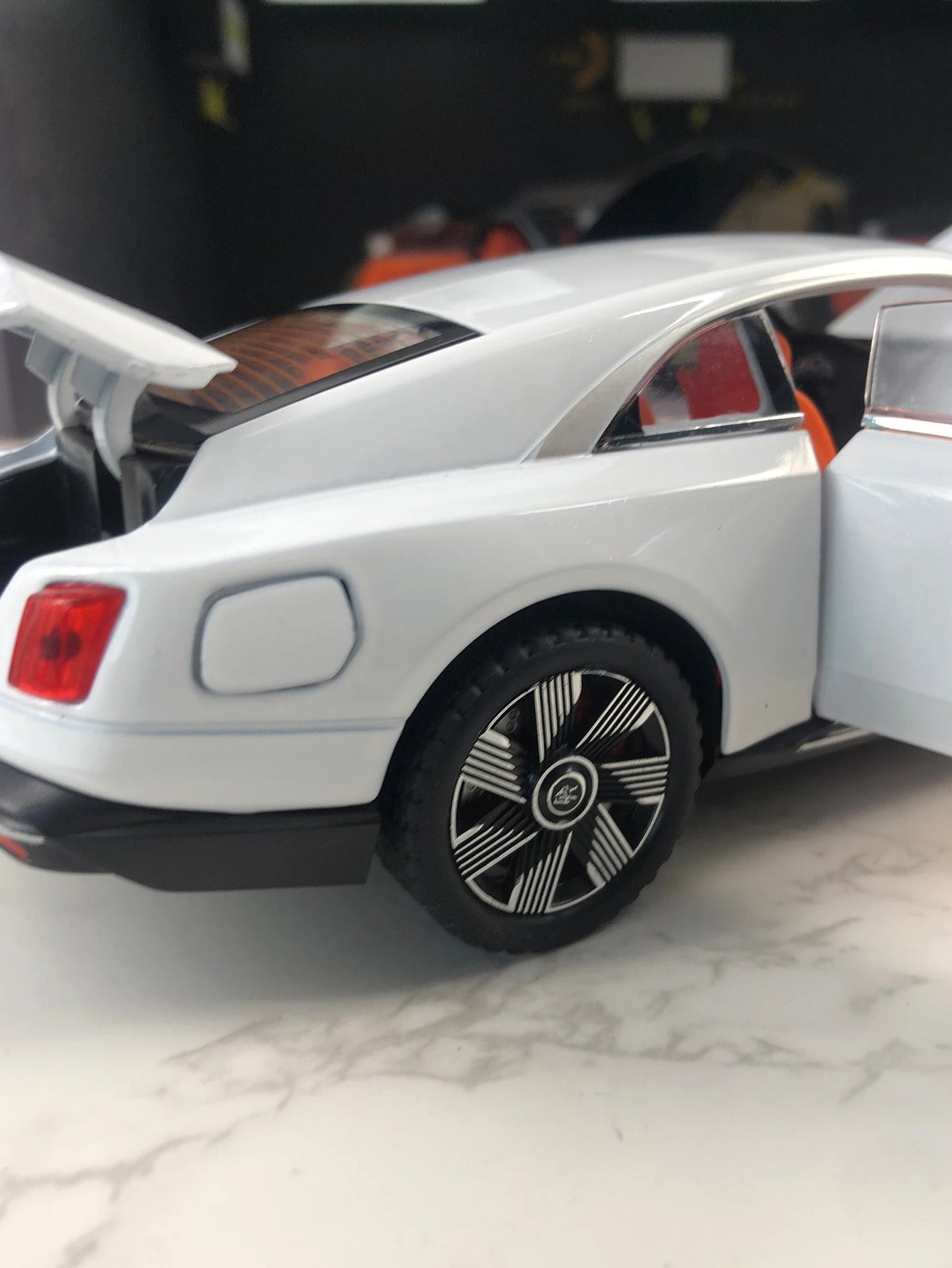 db645400-b68c-46c4-a46b-8750c3cb8364