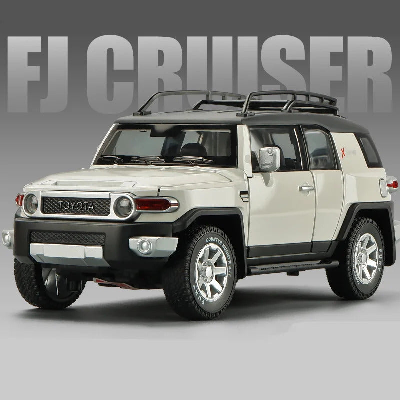 1:24 TOYOTA FJ Cruiser Alloy Car Model Diecast & Toy Metal Off-road Vehicles Car Model Simulation Sound and Light Childrens Gift