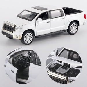 Toy Pickup Trucks for Boys 1/32 Tundra Diecast Cars Model，Zinc Alloy Toy Pickup Truck，with Sound and Light、Pull Back，Birthday Gifts for Kids Ages 3 Year and UP（White）